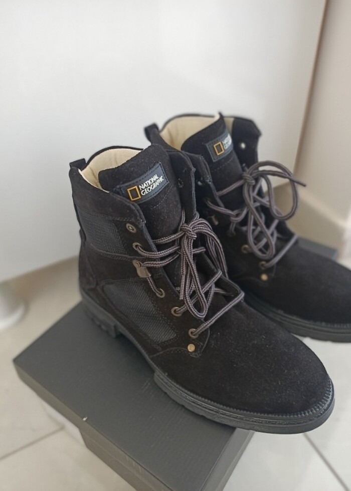 National Georgraphic Erkek siyah bot - Görsel 2