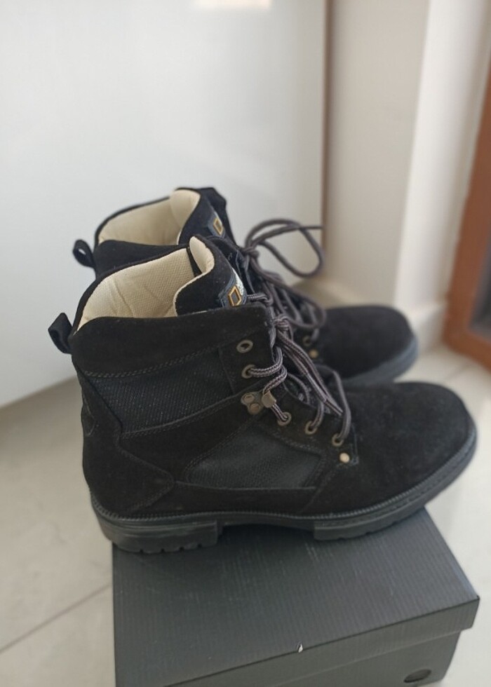 National Georgraphic Erkek siyah bot - Görsel 3