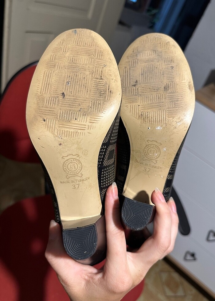 desenli kısa topuklu ayakkabı - Görsel 5