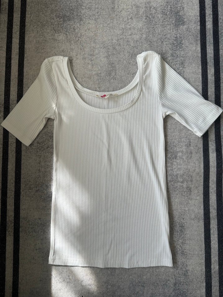 Koton Kadın Beyaz Kısa Kollu U Yaka Tişört - Görsel 2