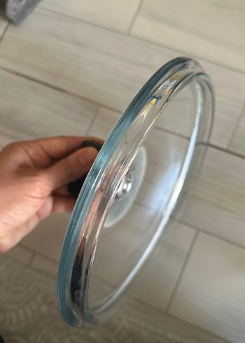 Karaca Siyah Kulplu Cam Tencere Kapağı