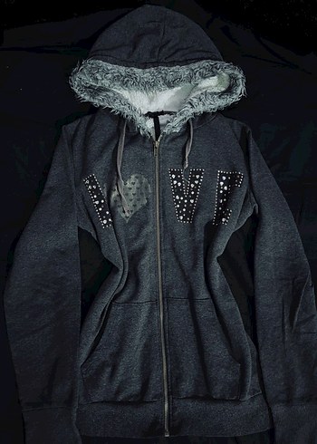 Abercrombie & Fitch s