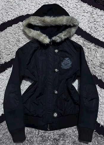 Abercrombie & Fitch s