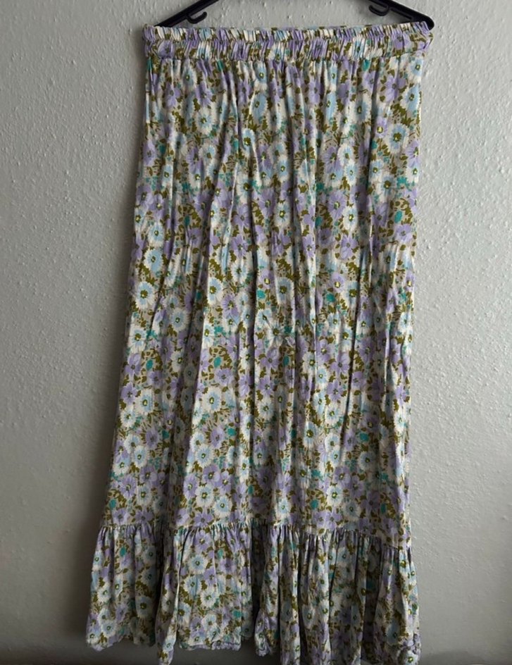 Uzun Çiçekli Etek - Görsel 3