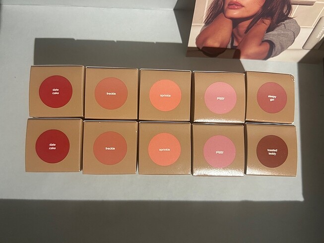 Diğer Rhode Pocket Blush Toasted Teddy/Date Cake