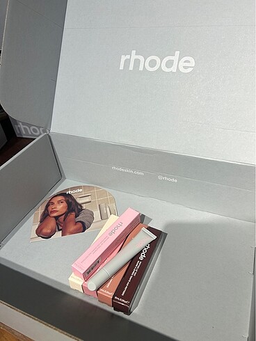 Beden Renk Rhode Peptide Lip Tint & Lip Treatment