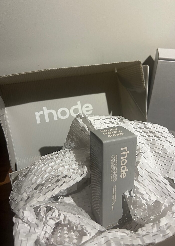 Rhode Barrier Restore Cream 50ml - Görsel 2