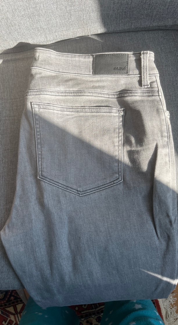 Gri Kadın Normal Kesim Denim Pantolon - Görsel 2