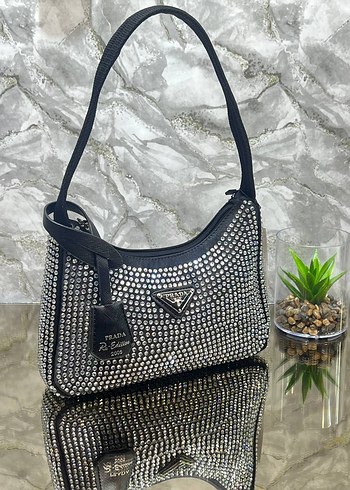 Prada Siyah Parlak Payetli Kadın Omuz Çantası