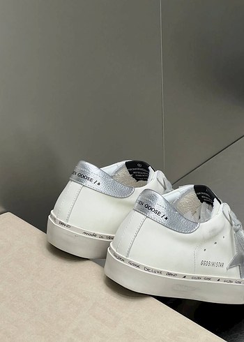 Golden Goose Deluxe Beyaz Platform Topuklu Minimalist Spor Ayakkabı