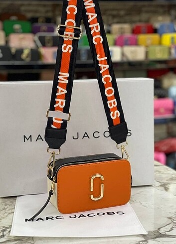 Beden March Jacobs çapraz çanta