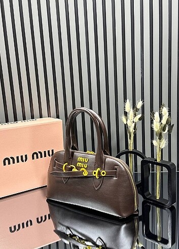 Beden çeşitli Renk Miu miu
