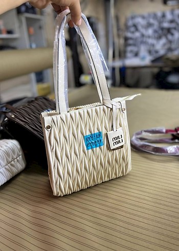 Beden çeşitli Renk Miu Miu Deri Kadın El Çantası