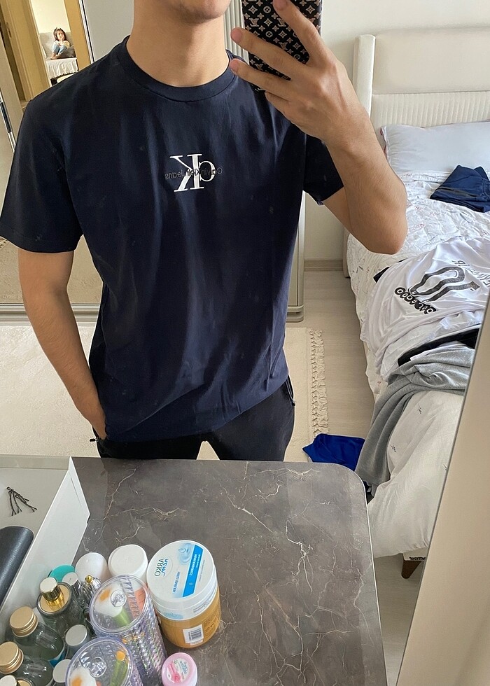 Calvın Klein lacivert tişört - Görsel 4