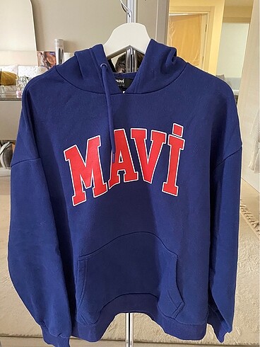 Mavi sweatshirt