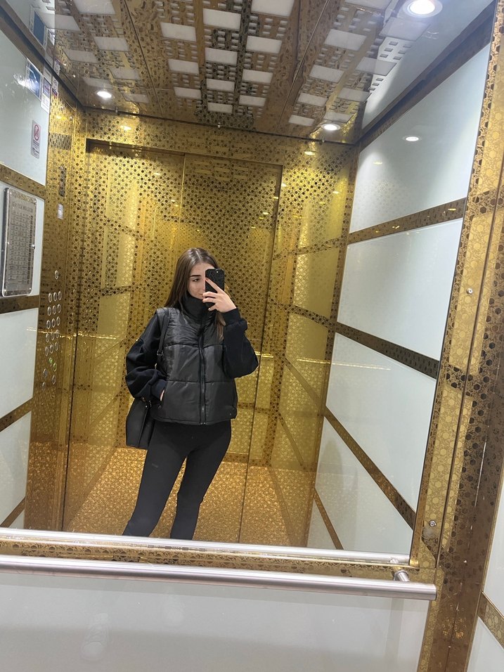 Siyah Parlak Deri Kadın Şişme Yelek - Görsel 2