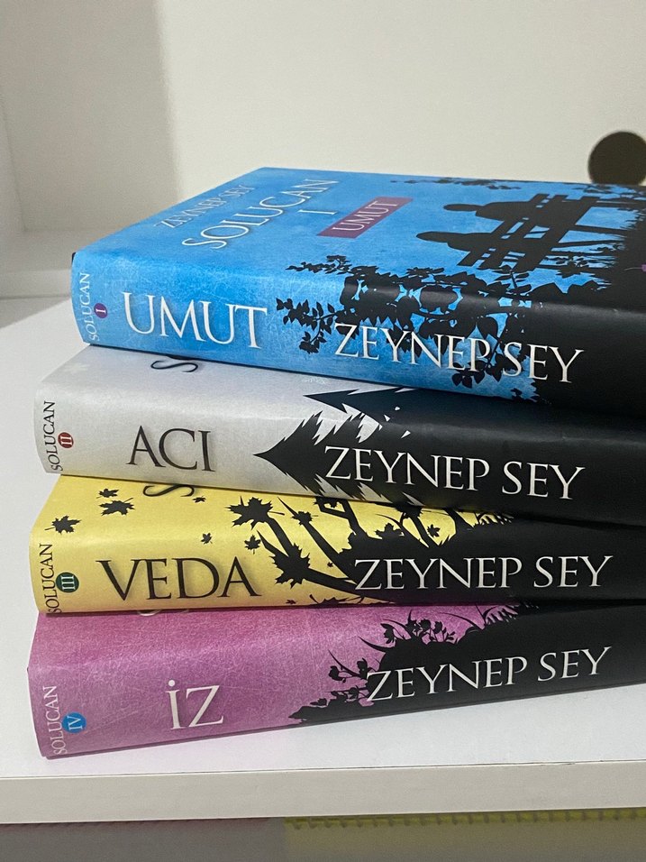Zeynep Sey - Solucan Serisi 4 Kitap - Görsel 2