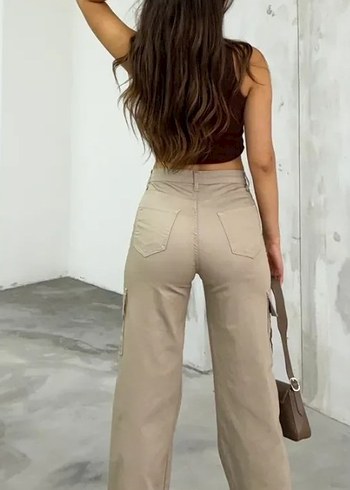 m Beden Bej Kemerli Regular Fit Kadın Pantolon yanları cepli