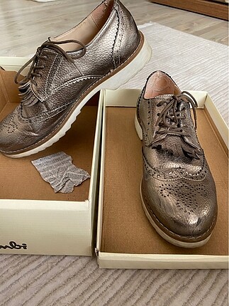37 Beden Oxford