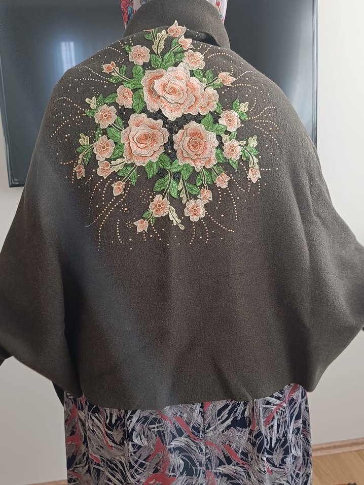 Çiçek İşlemeli Bohem  Kadın Şal - Görsel 2