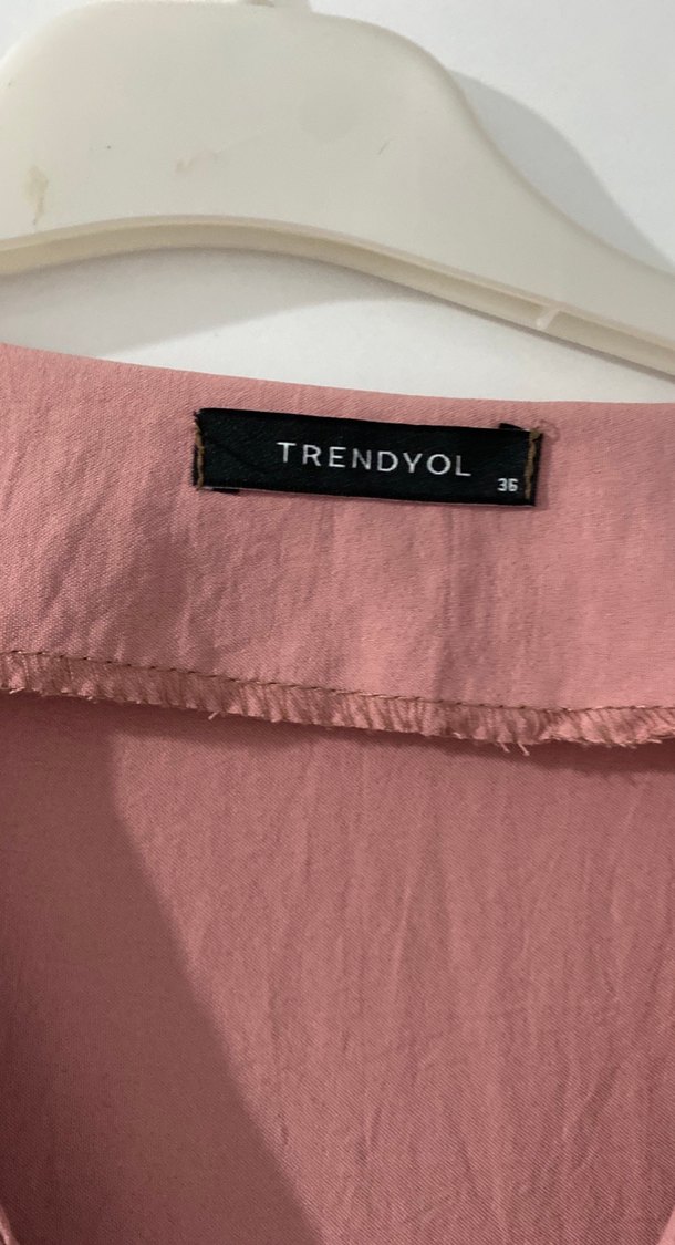 Pembe Kolsuz V Yaka Midi Elbise - Görsel 2