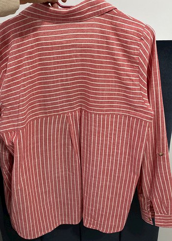 Düğmeli Kırmızı Çizgili Keten Kadın Gömlek - Görsel 3