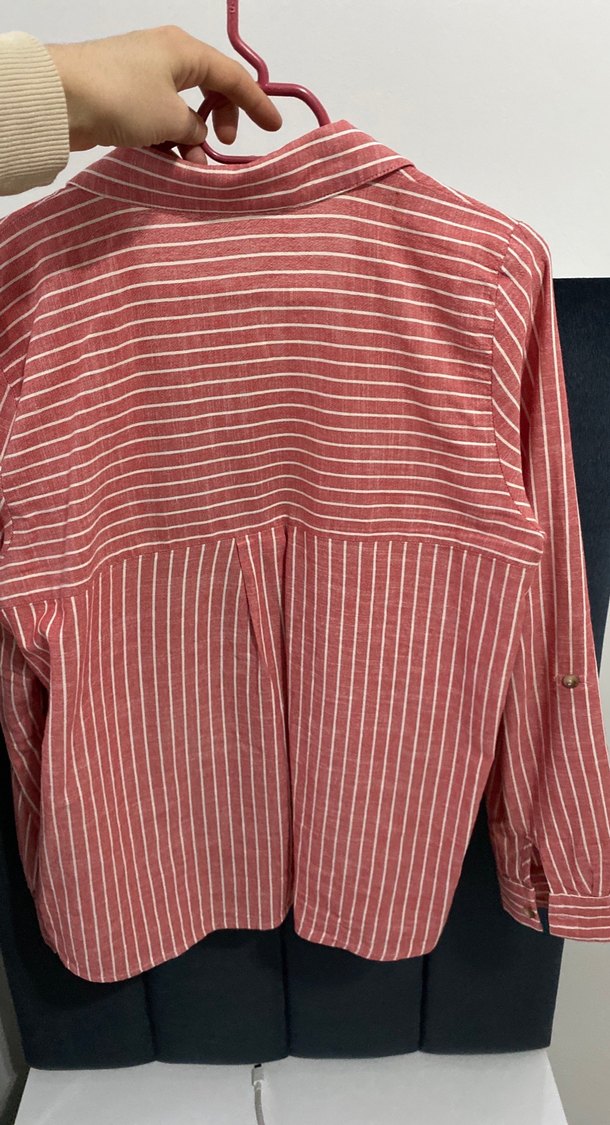 Düğmeli Kırmızı Çizgili Keten Kadın Gömlek - Görsel 3