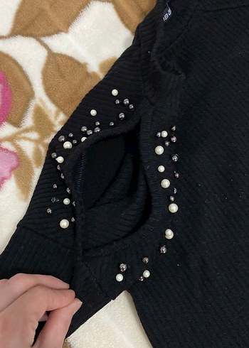 İnci Detaylı Siyah Kadın Triko Kazak - Görsel 4