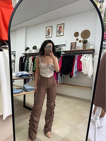 Büzgülü Pantolon S M L var
