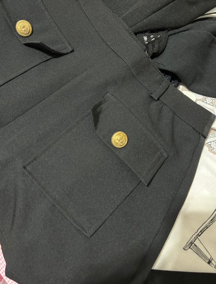 Gold Düğmeli Şort - Görsel 2