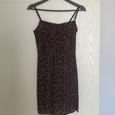 Bershka Elbise