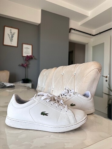 38 Beden beyaz Renk Lacoste bayan ayakkabısı