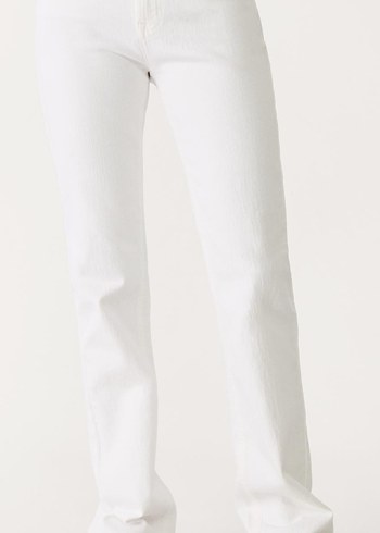 D98 Beyaz Kadın Kot Pantolon Regular Fit stradivarius
