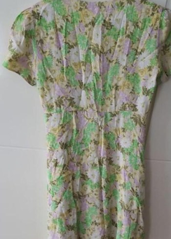 Düğmeli V Yakalı Yeşil Midi Elbise - Görsel 8