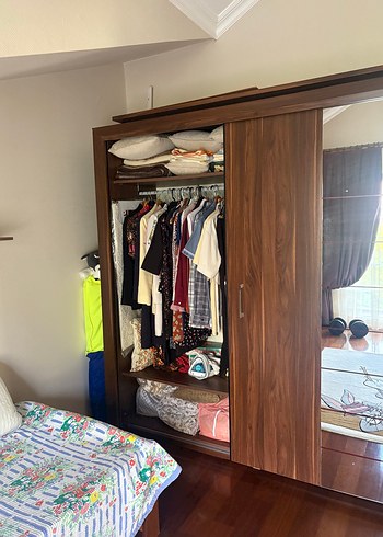 Beden Sürgü kapılı dolap
