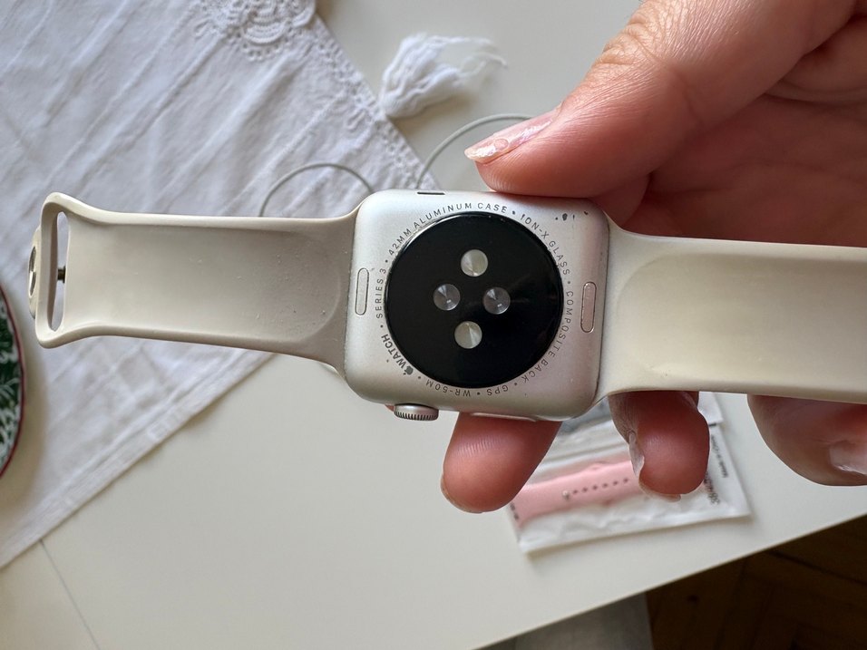 Apple watch 3 42 mm Pil sağlığı %86 — görsel 8/11