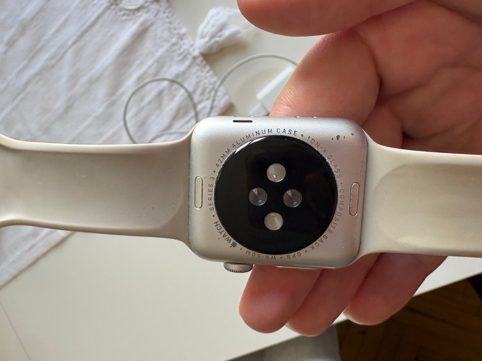 Apple watch 3 42 mm Pil sağlığı %86 — görsel 7/11