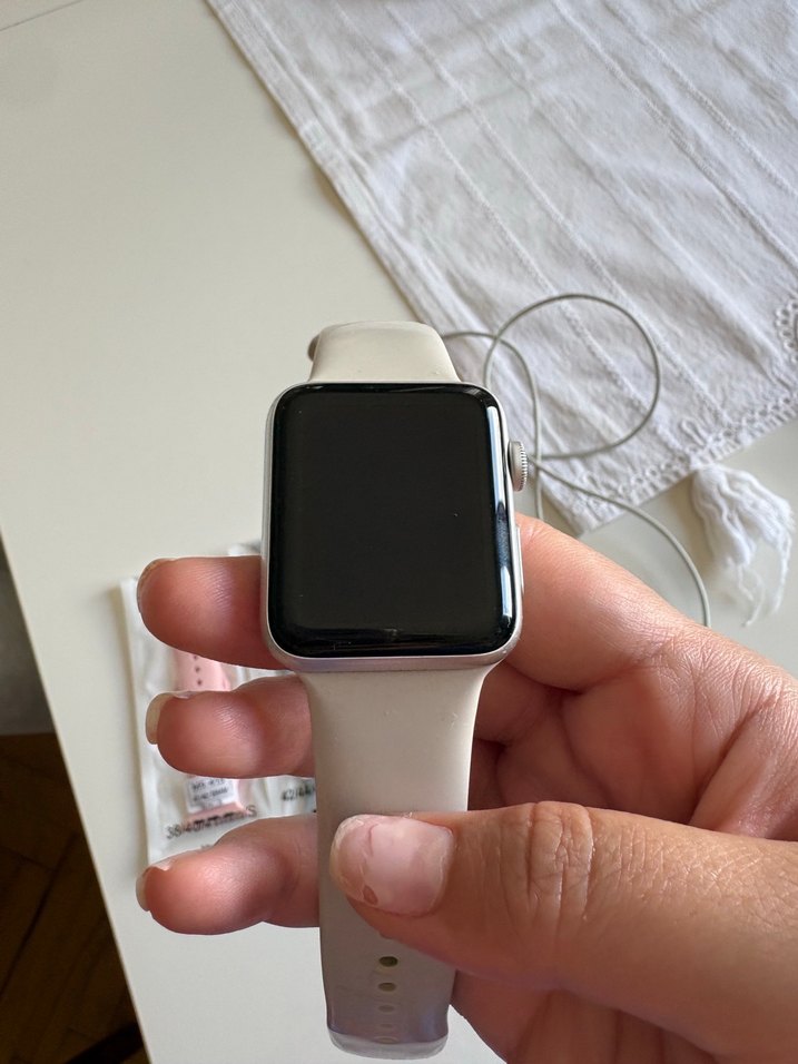 Apple watch 3 42 mm Pil sağlığı %86 — görsel 5/11