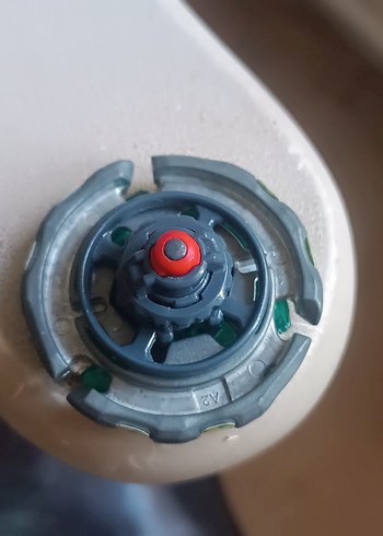  Beden beyblade ray striker
