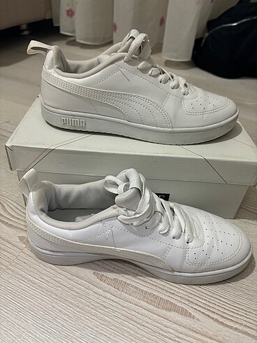 37,5 Beden beyaz Renk Puma kadın spor ayakkabı