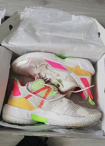 Jordan why not zero 4 