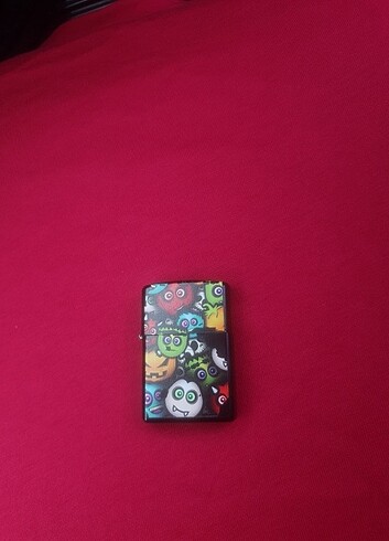 Diğer Zippo çakmak 