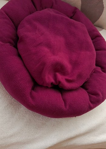 Simit Şekilli Bordo Kedi Yatağı - Görsel 2