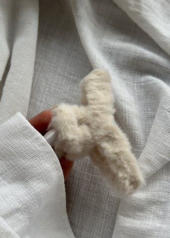 Beyaz Yünlü Kız Çocuk Kürklü Terlik - Görsel 2