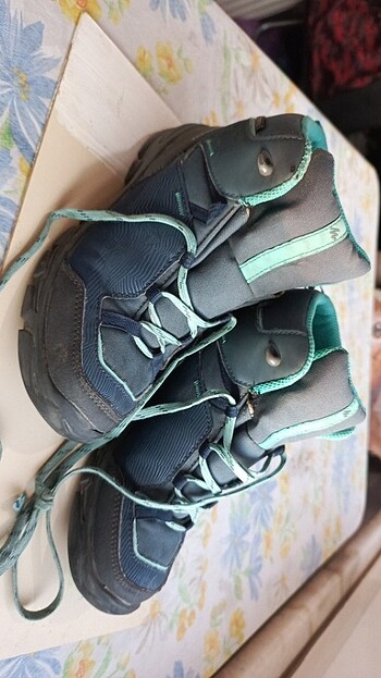 Quechua waterproof bot
