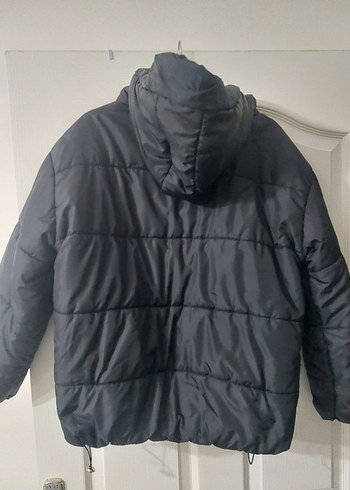 Siyah Kapüşonlu Fermuarlı Kadın Şişme Mont - Görsel 3