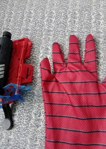 Spiderman eldiveni ağ atma oyuncağı - Görsel 4