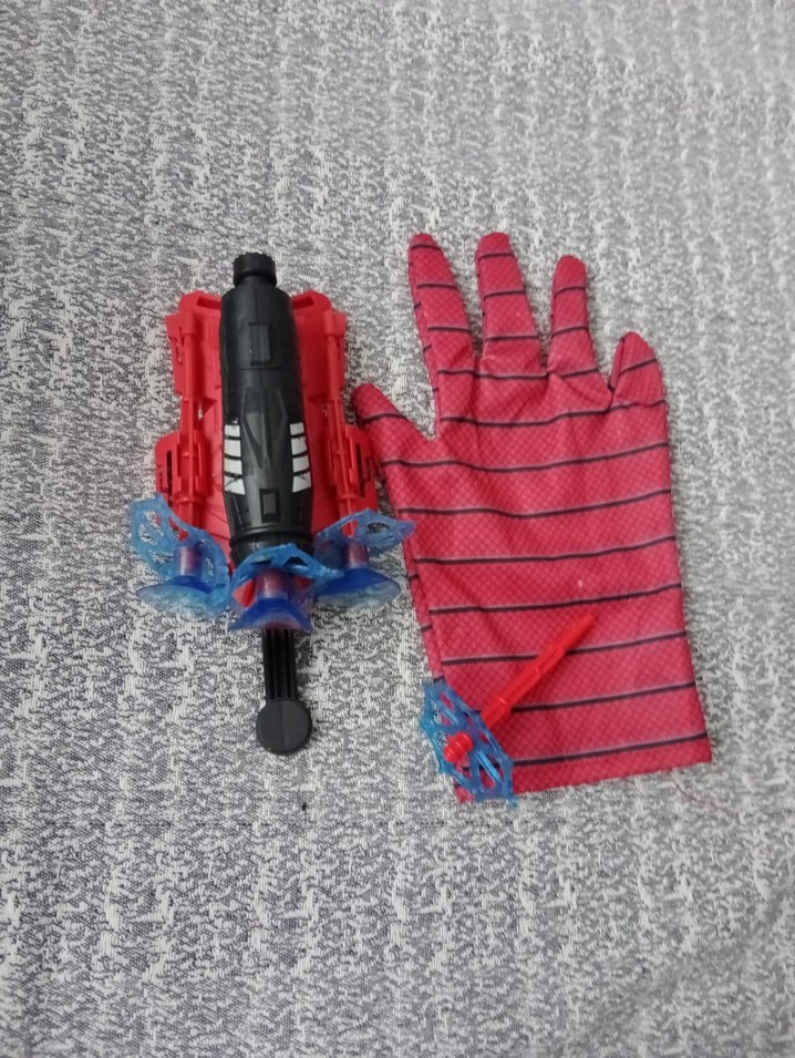 Spiderman eldiveni ağ atma oyuncağı - Görsel 5