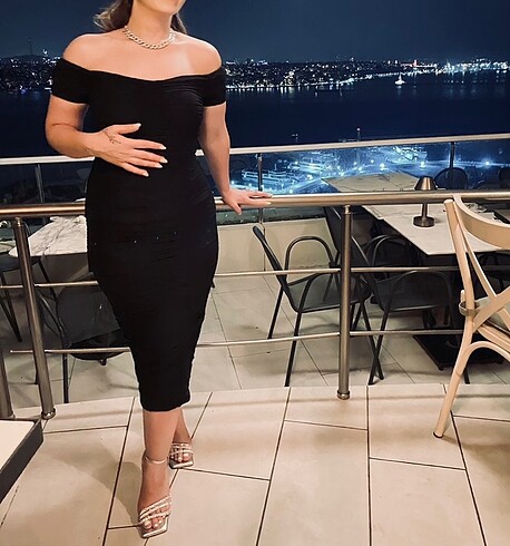 Siyah elbise
