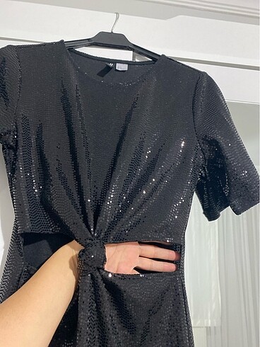 H&M Kısa payetli elbise